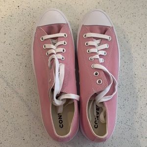 Low Top Lugged Converse Sneakers